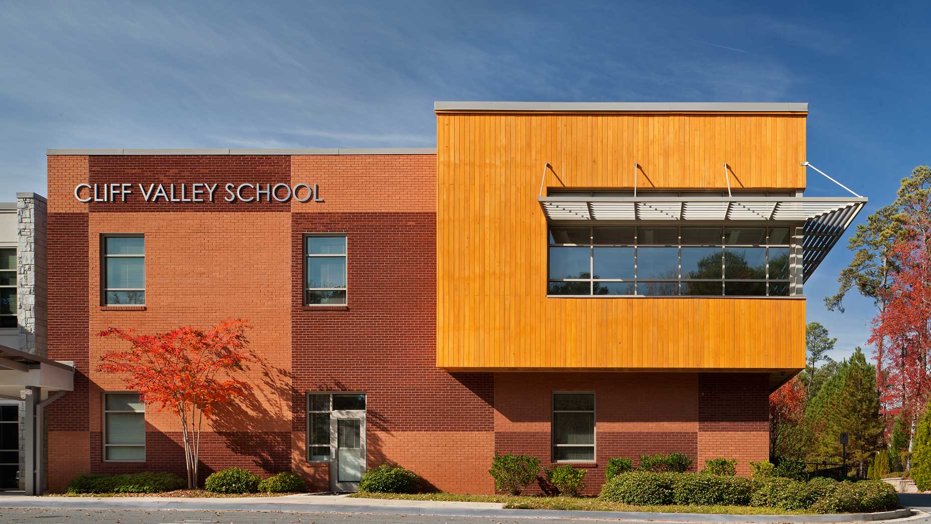 A view of the front façade of the Cliff Valley School in Atlanta, Georgia