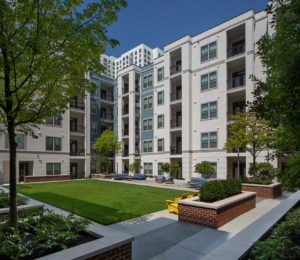 A photo of the elegant and manicured resident courtyard at Elle of Buckhead in Atlanta, Georgia