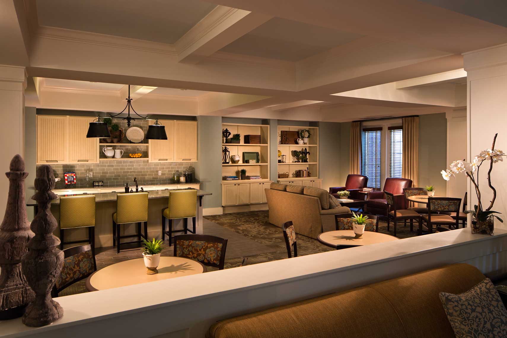 A photo of the inviting and comfortable clubhouse dining room at Heritage Senior Residences at Columbia Parc