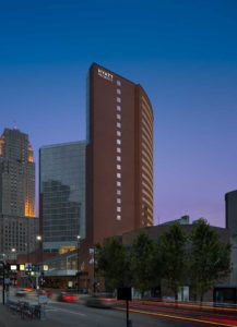 A view showing the impressive Hyatt Regency Cincinnati towering amongst its urban setting