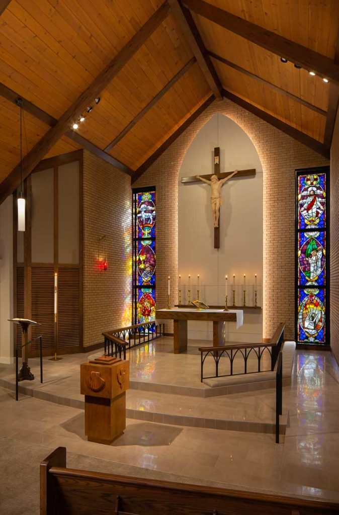 Lutheran Church of the Redeemer AltarBauer Askew Architecture